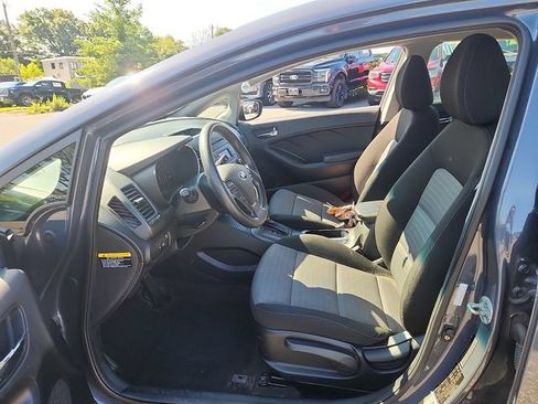 Used 2016 Kia Forte LX FWD image 15