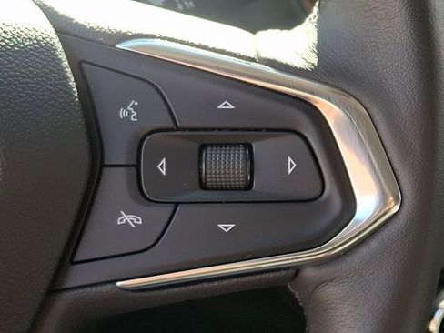 Used 2022 Chevrolet TrailBlazer LT w/ Premium Seating Package AWD/4WD image 21