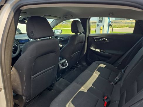 Used 2020 Chevrolet Malibu LT FWD image 12