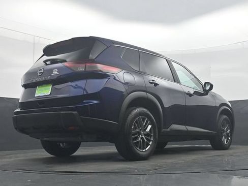 Used 2026 Nissan Rogue SV FWD image 32