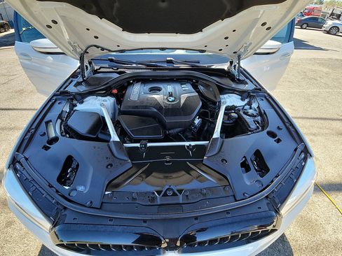 Used 2018 BMW 530i image 18