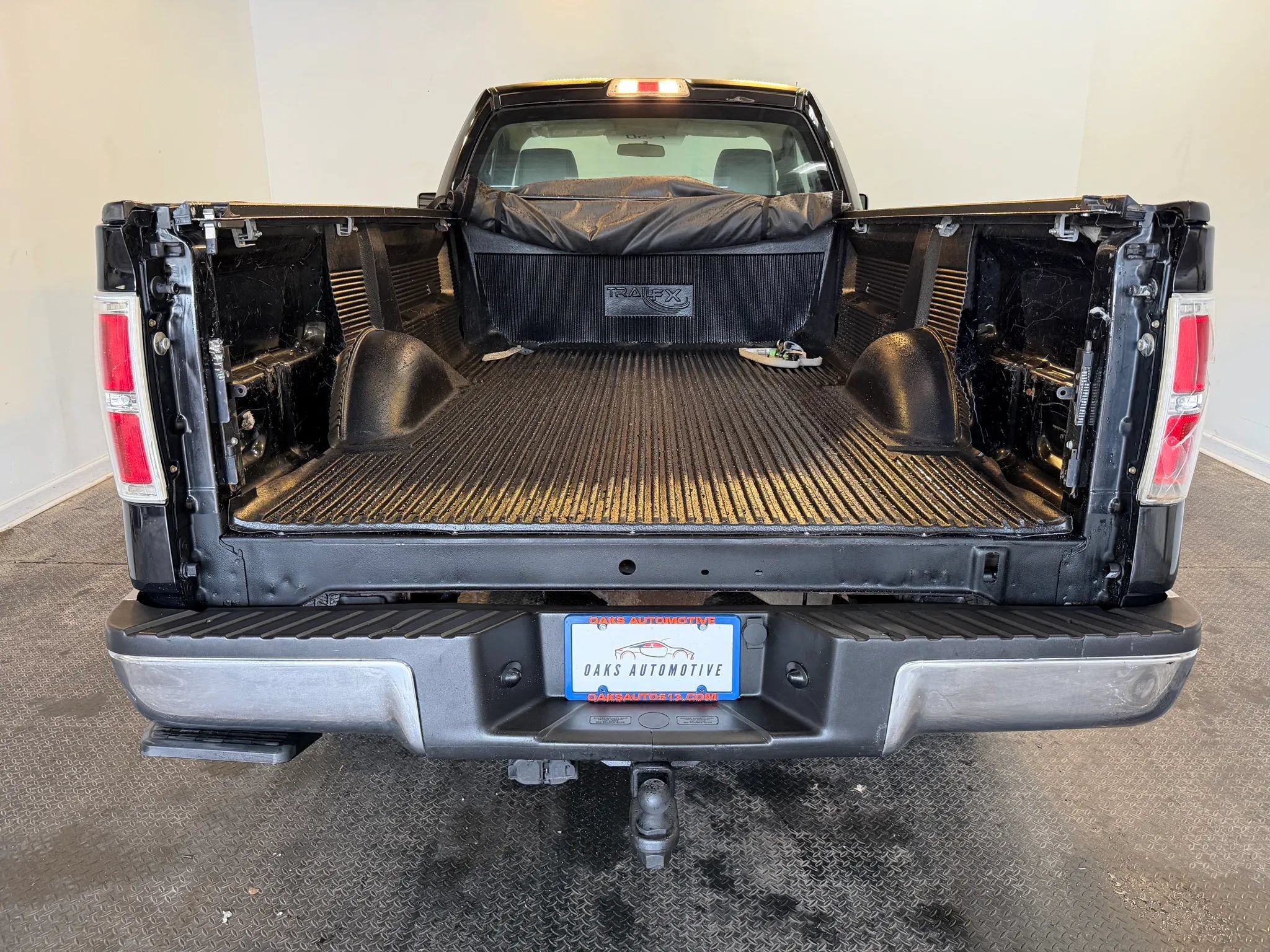 Used 2010 Ford F150 XL RWD image 6