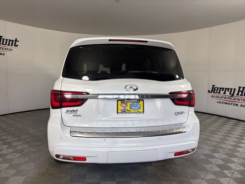 Used 2023 INFINITI QX80 Luxe w/ Cargo Package AWD/4WD image 7