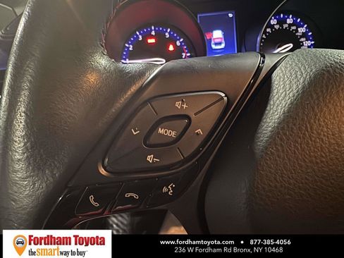 Used 2021 Toyota C-HR XLE image 17