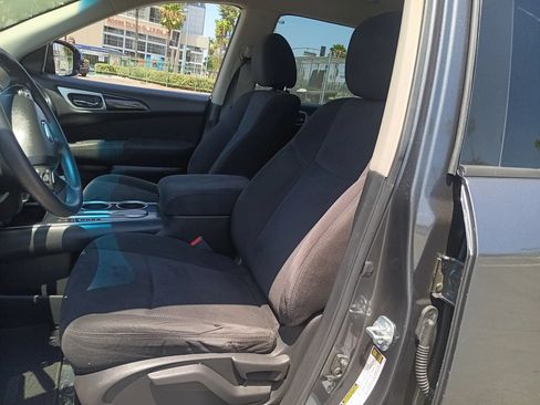 Used 2013 Nissan Pathfinder S FWD image 11