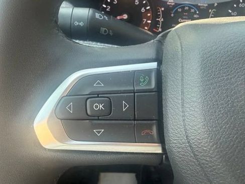 Used 2024 Jeep Compass Latitude w/ Convenience Group AWD/4WD image 14
