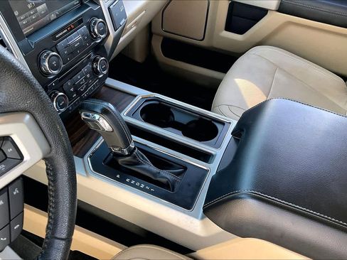 Used 2015 Ford F150 Lariat w/ Equipment Group 501A Mid image 15