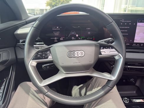 Used 2025 Audi Q6 e-tron Premium Plus image 11