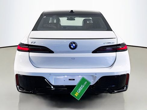 Used 2025 BMW i7 eDrive50 w/ M Sport Package image 8