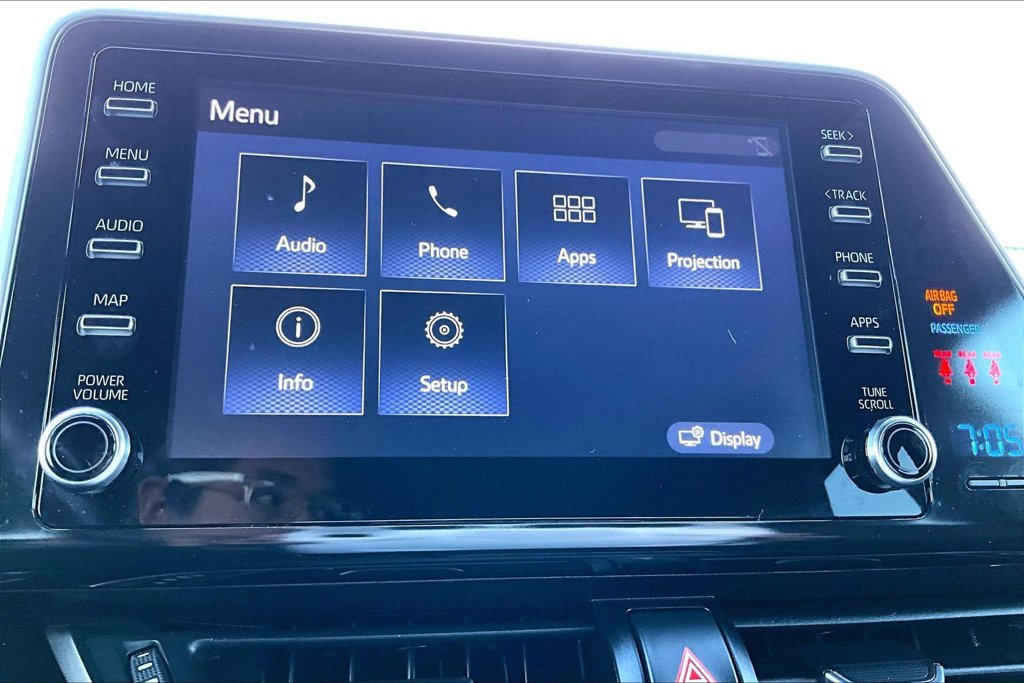 Used 2019 Toyota C-HR XLE FWD image 15