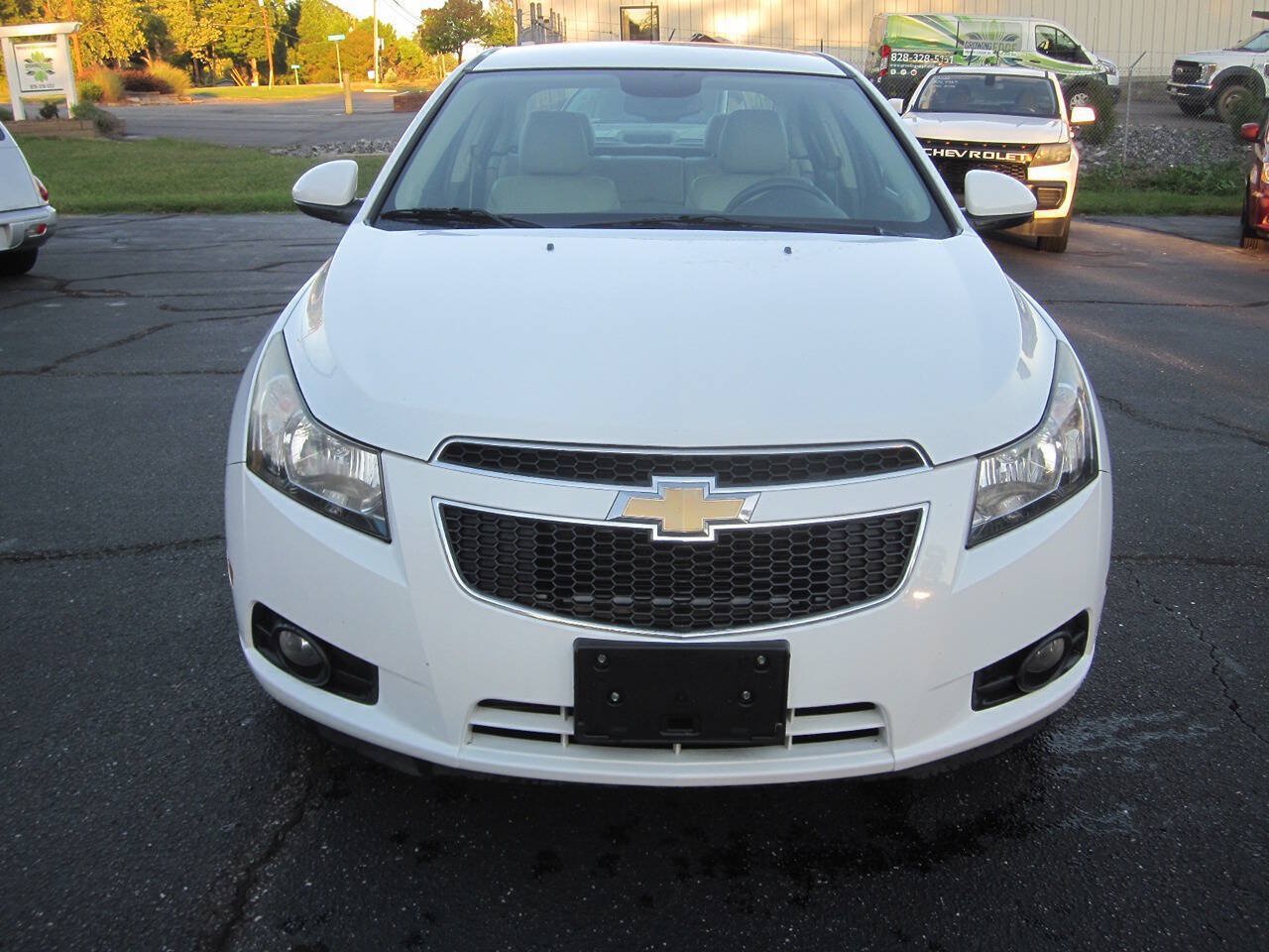 Used 2012 Chevrolet Cruze LTZ FWD image 3