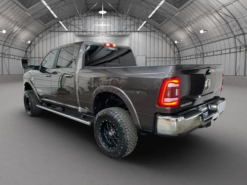 Used 2021 RAM 2500 Laramie AWD/4WD image 3