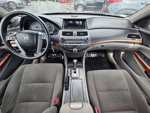 Used 2011 Honda Accord EX image 19