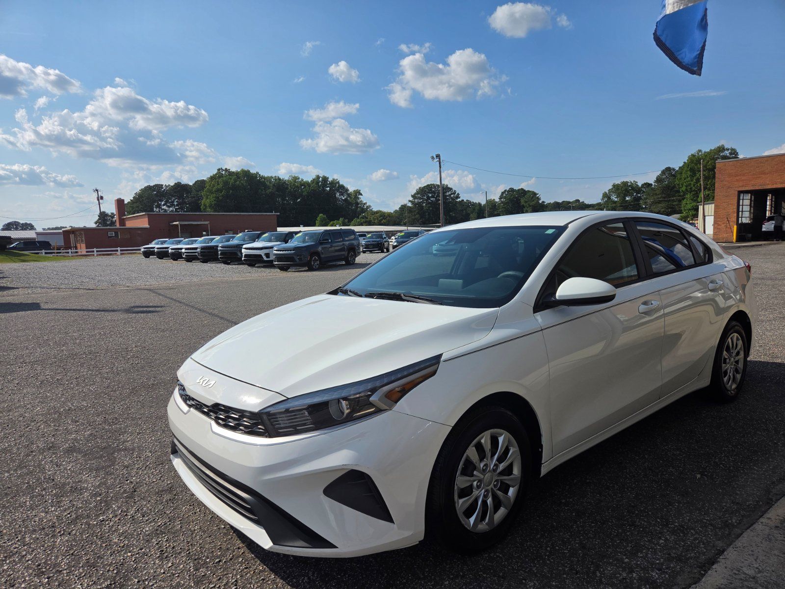 Used 2023 Kia Forte LX FWD image 7