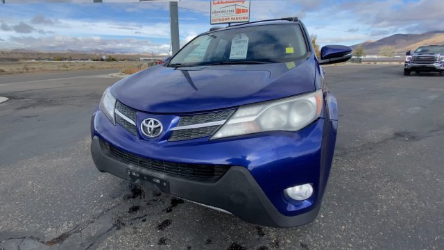 Used 2015 Toyota RAV4 XLE AWD/4WD image 3