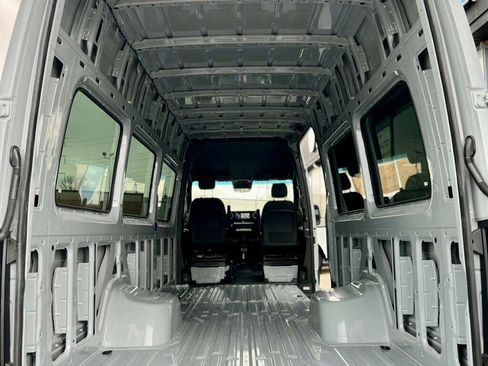 Used 2026 Mercedes-Benz Sprinter 3500 image 9