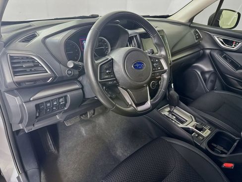 Used 2024 Subaru Forester Premium AWD/4WD image 9