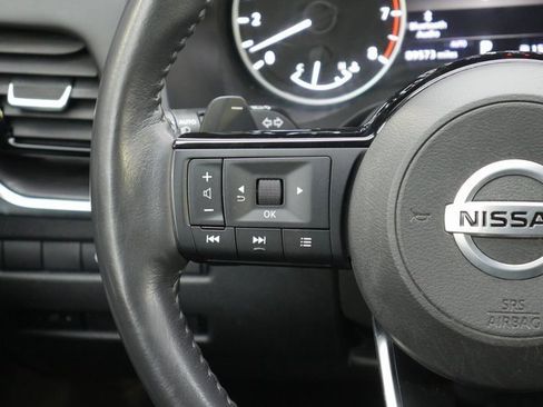 Used 2021 Nissan Rogue SL w/ Premium Package image 19