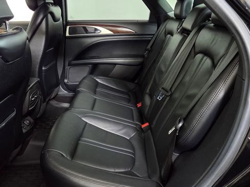 Used 2017 Lincoln MKZ Select image 28