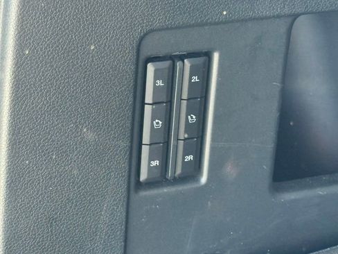 Used 2021 Ford Expedition Platinum AWD/4WD image 13