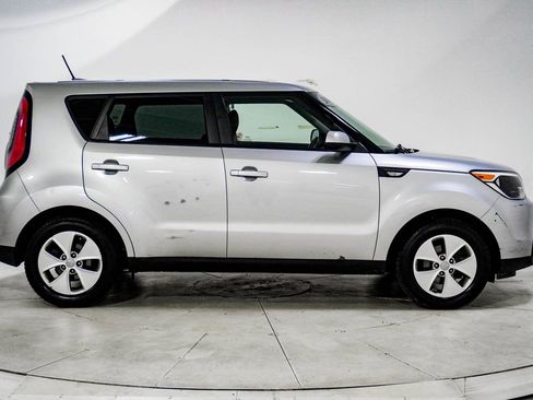 Used 2014 Kia Soul Base image 11