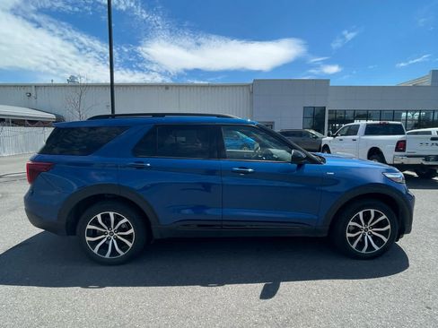 Used 2022 Ford Explorer ST-Line w/ Class IV Trailer Tow Package AWD/4WD image 10