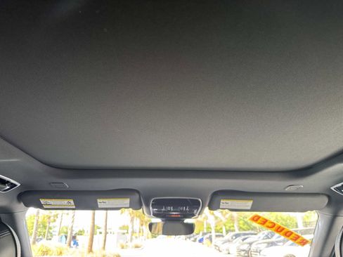 Certified 2025 Land Rover Range Rover Sport AWD/4WD image 18