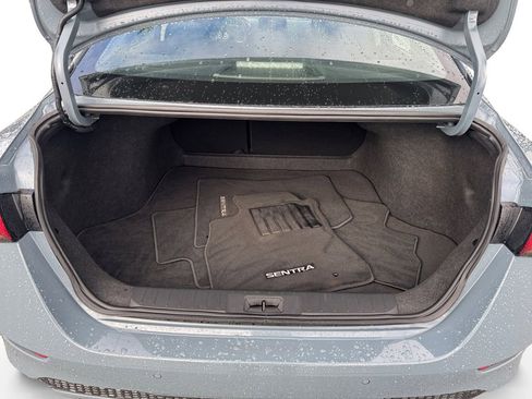 Used 2024 Nissan Sentra SV image 9