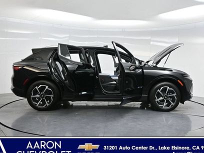 New 2025 Chevrolet Equinox EV LT w/ Convenience Package