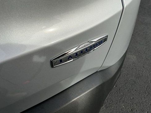 Used 2015 Jeep Renegade Latitude w/ Popular Equipment Group image 6