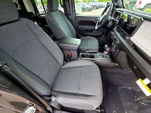 New 2026 Jeep Gladiator Willys image 23