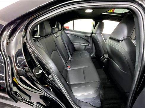 Used 2024 Lexus UX 250h FWD w/ Premium Package image 18