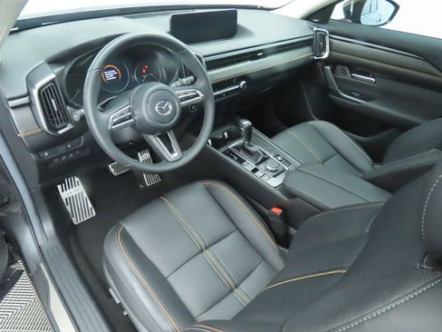 Used 2025 MAZDA CX-50 AWD 2.5 S w/ Cargo Package image 9