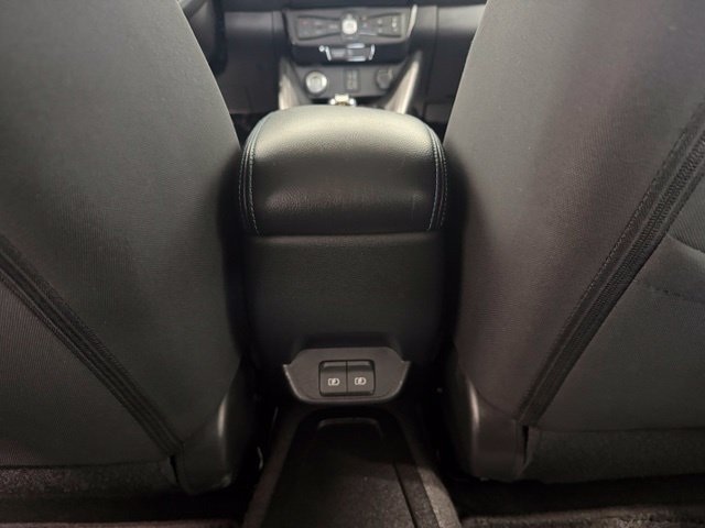 Used 2020 Nissan Leaf SV w/ Protection Package FWD image 27