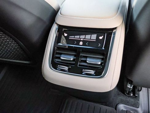 New 2026 Volvo XC90 B5 Plus w/ Protection Package image 20