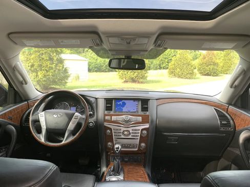 Used 2018 INFINITI QX80 2WD w/ All Season Package image 9