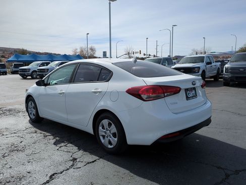 Used 2018 Kia Forte LX image 6