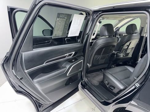 Used 2025 Kia Telluride S AWD/4WD image 26