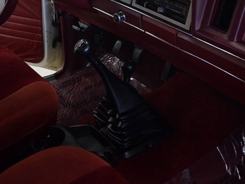 Used 1988 Ford Bronco II 2WD image 35
