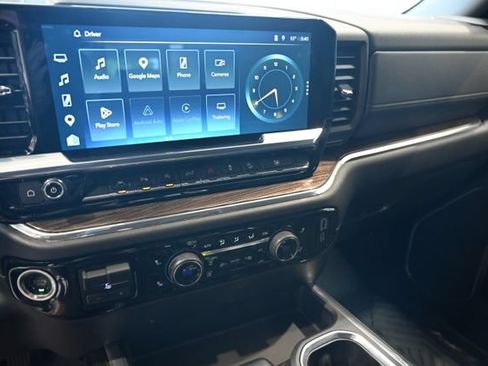 Used 2024 Chevrolet Silverado 1500 LT AWD/4WD image 15