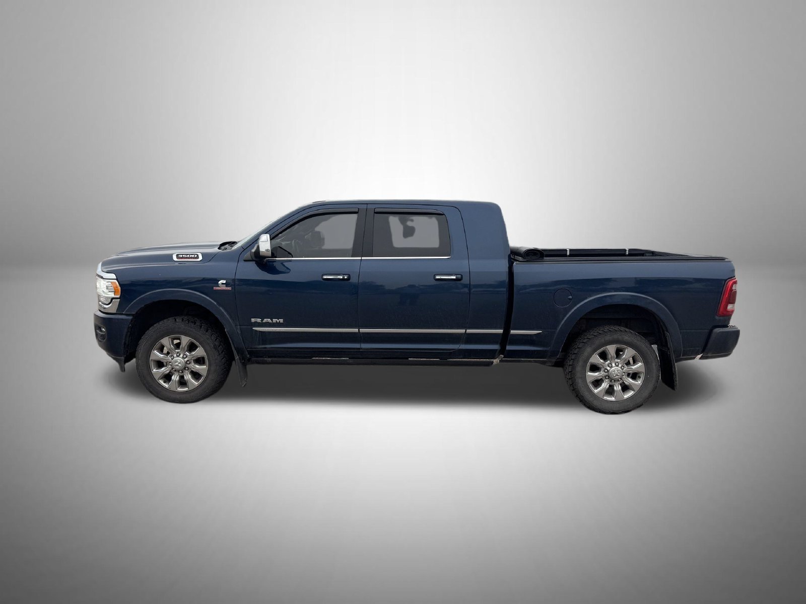 Used 2019 RAM 3500 Limited AWD/4WD image 2