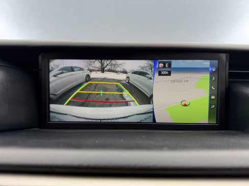 Used 2018 Lexus IS 300 AWD w/ Comfort Package image 16