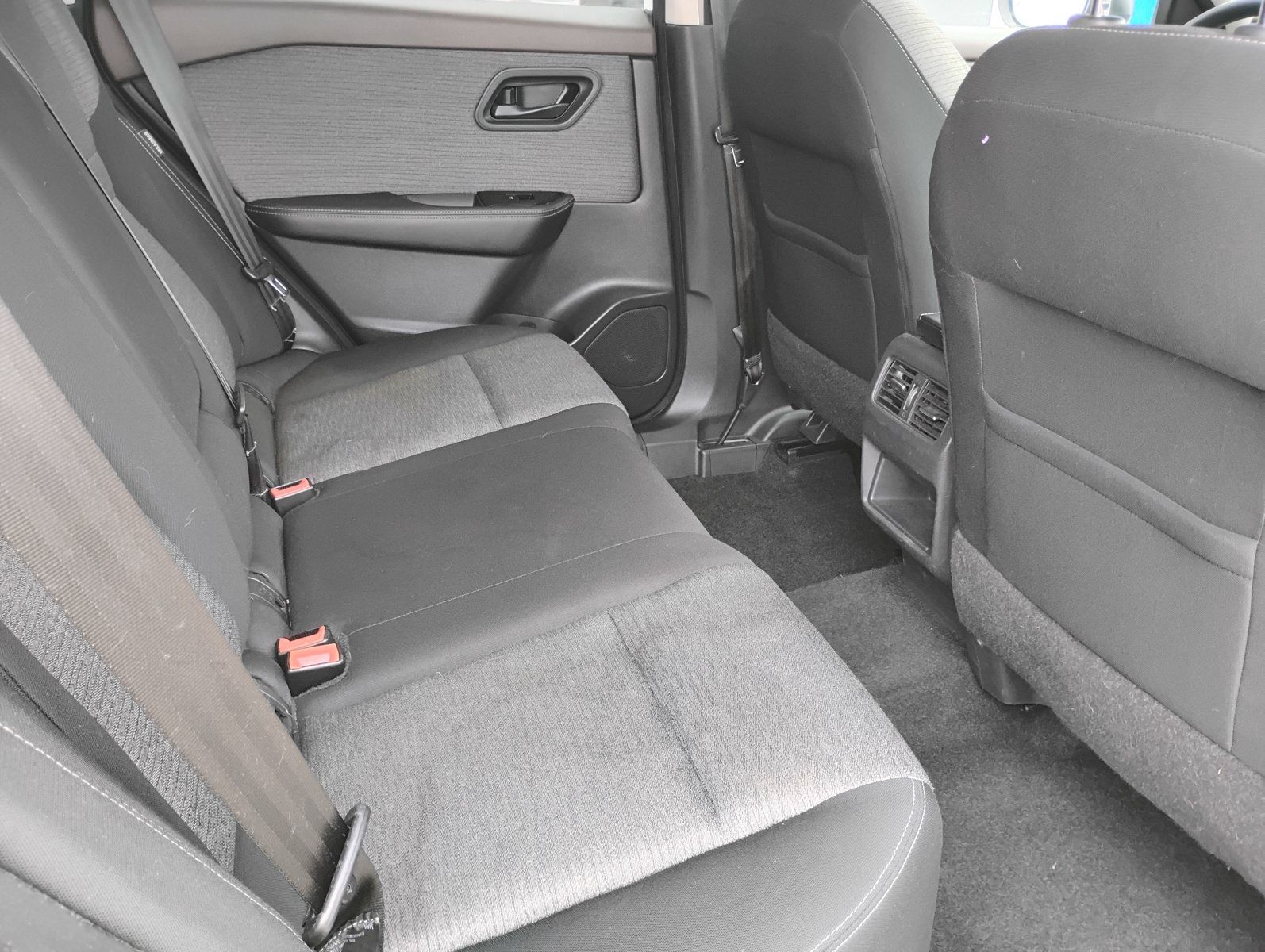 Used 2021 Nissan Rogue S AWD/4WD image 29