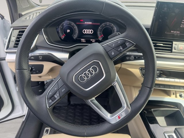 Used 2024 Audi Q5 2.0T Premium Plus AWD/4WD image 12