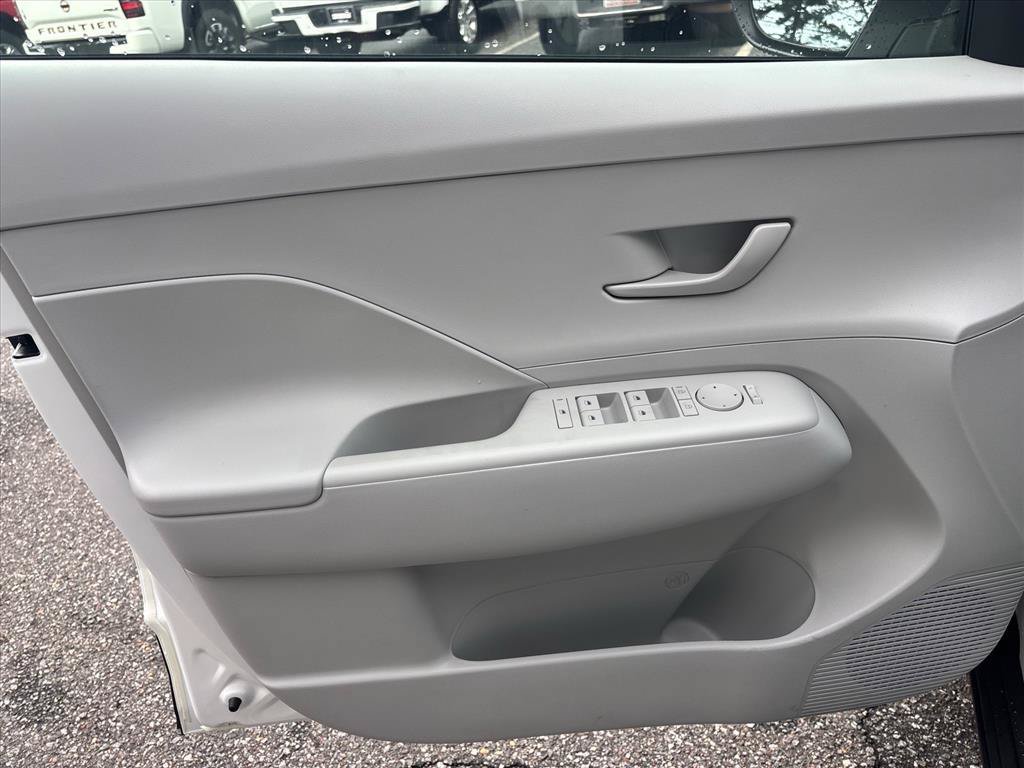 New 2027 Hyundai Kona SEL Sport AWD/4WD image 8