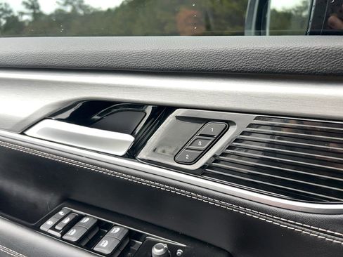 Used 2023 Jeep Wagoneer Series II w/ Convenience Group I image 14