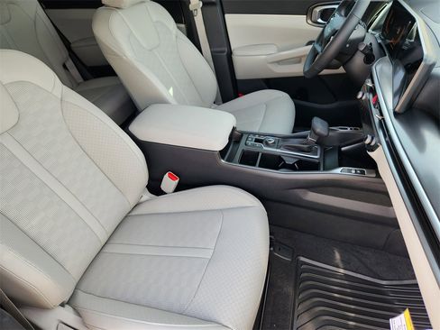 New 2026 Kia Sorento S w/ S Panoramic Sunroof Package image 10