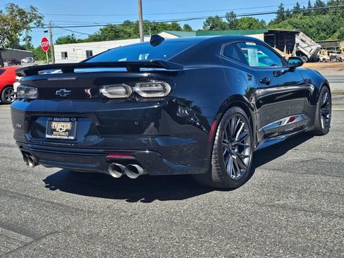 Used 2022 Chevrolet Camaro ZL1 RWD image 3