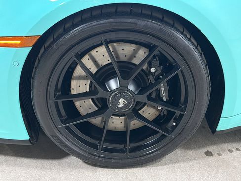 Certified 2026 Porsche 911 Carrera GTS RWD image 39
