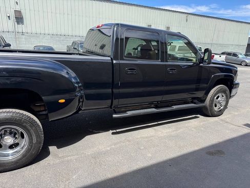 Used 2007 Chevrolet Silverado 3500 LT w/ Heavy-Duty Power Package AWD/4WD image 11